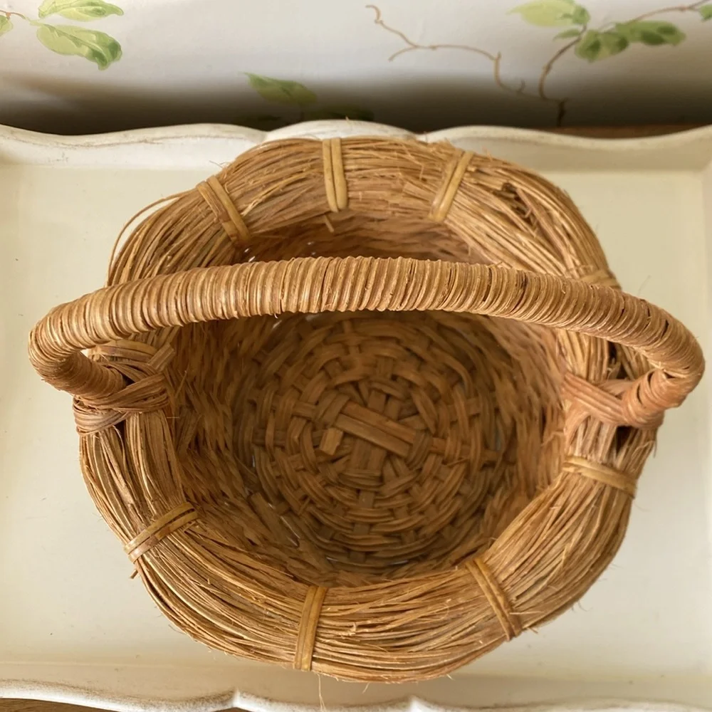 Vintage Handmade Rustic Woven Egg Basket